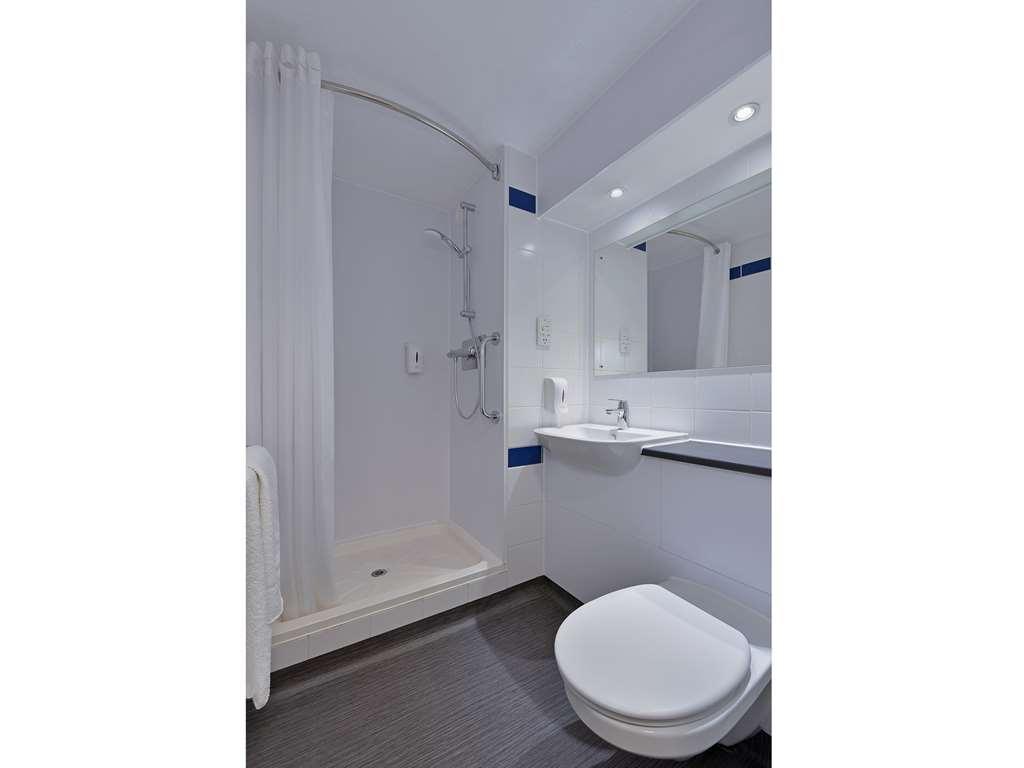 Travelodge Hinckley Road Hotel 2*